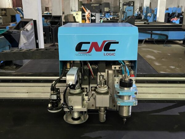 Oscillating cutting machine